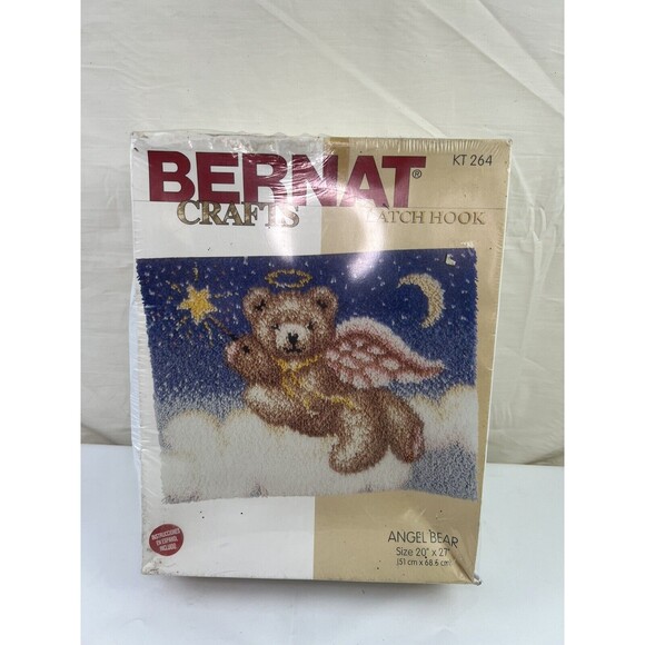 BERNAT ANGEL BEAR Latch‎ Hook Rug or Wall Hanging Kit Cottage Core 20X27" Vtg - Picture 1 of 4
